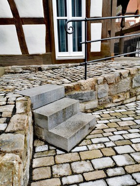Scheuermann-Naturstein-Showroom-Pflaster-09